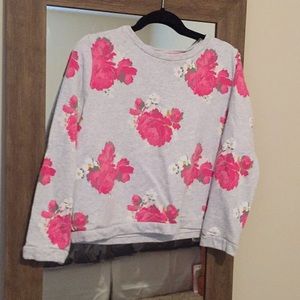 LOFT. Cropped Floral Sweatshirt. Size LP.